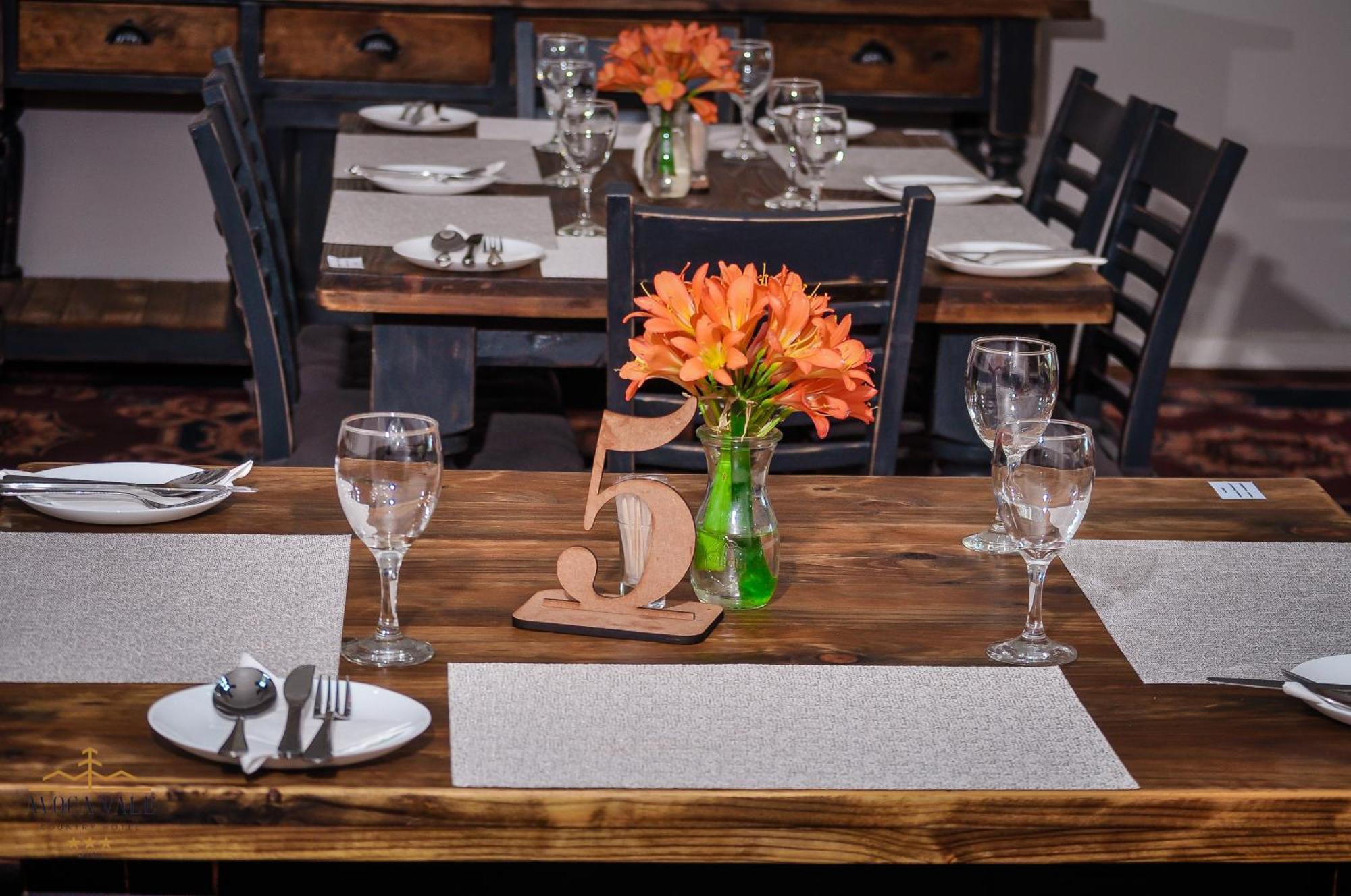 Avoca Vale Country Hotel Louis Trichardt Bagian luar foto
